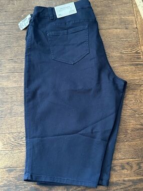 Christopher & banks navy relaxed fit high rise long shorts size 18w